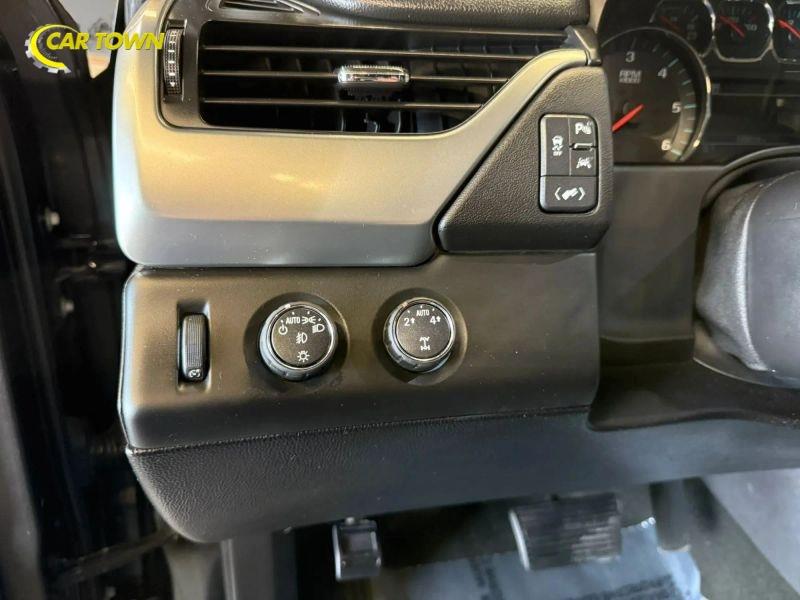 Vehicle photo 20