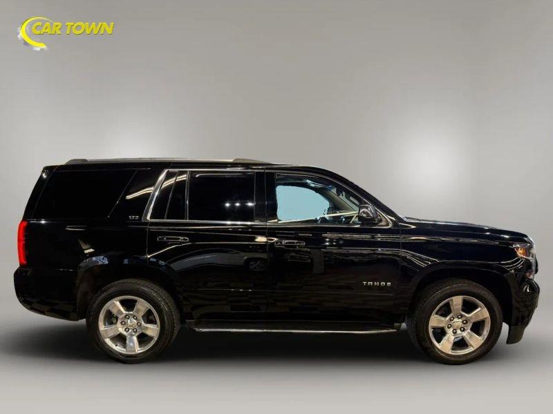 Vehicle photo 7