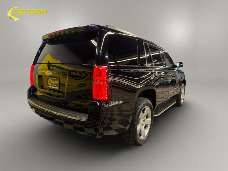 Vehicle photo 9