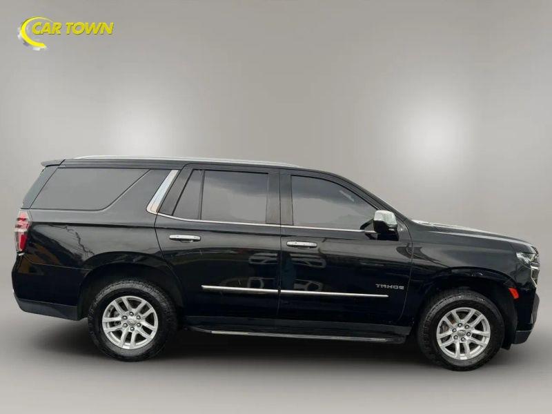 Vehicle photo 7