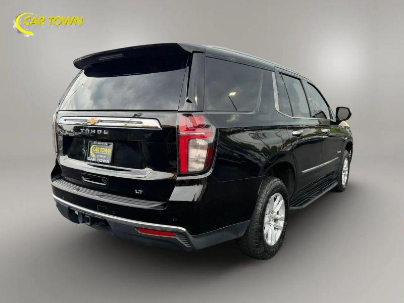 Vehicle photo 9