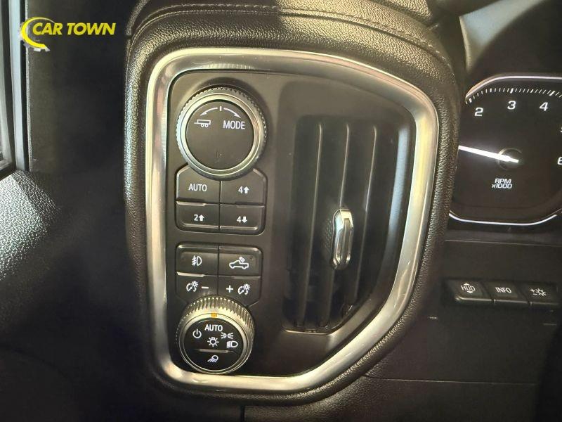 Vehicle photo 41