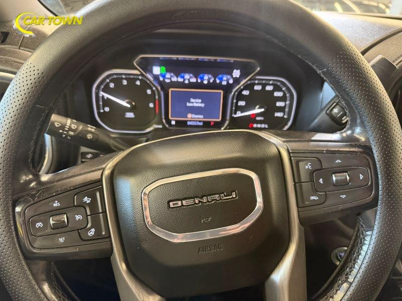 Vehicle photo 42