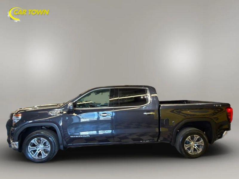 Vehicle photo 14