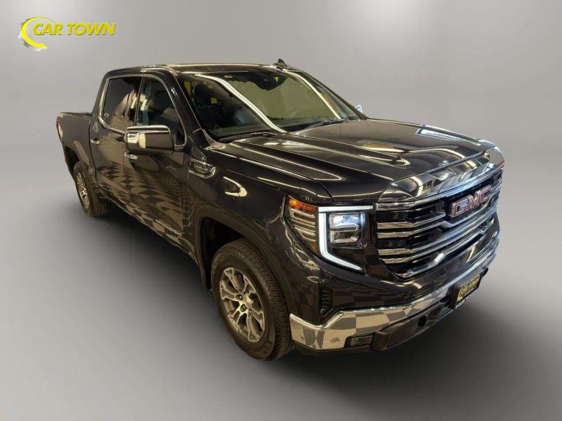 Vehicle photo 5