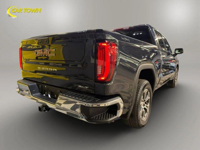 Vehicle photo 9