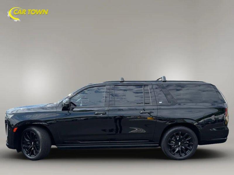 Vehicle photo 14