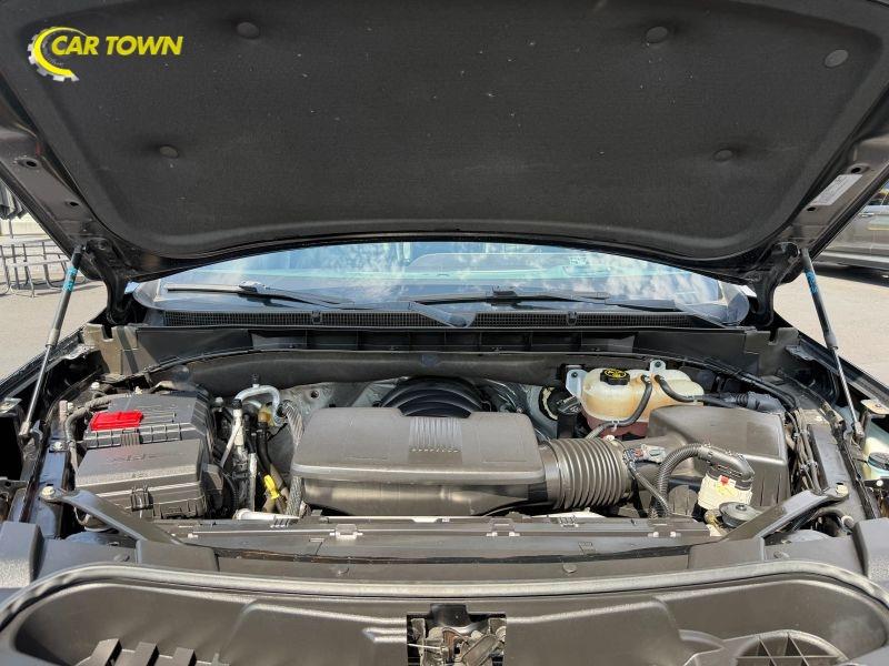 Vehicle photo 36