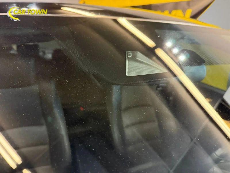 Vehicle photo 43