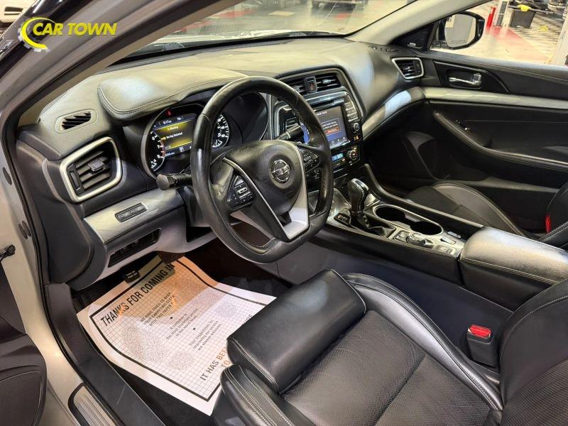 Vehicle photo 16
