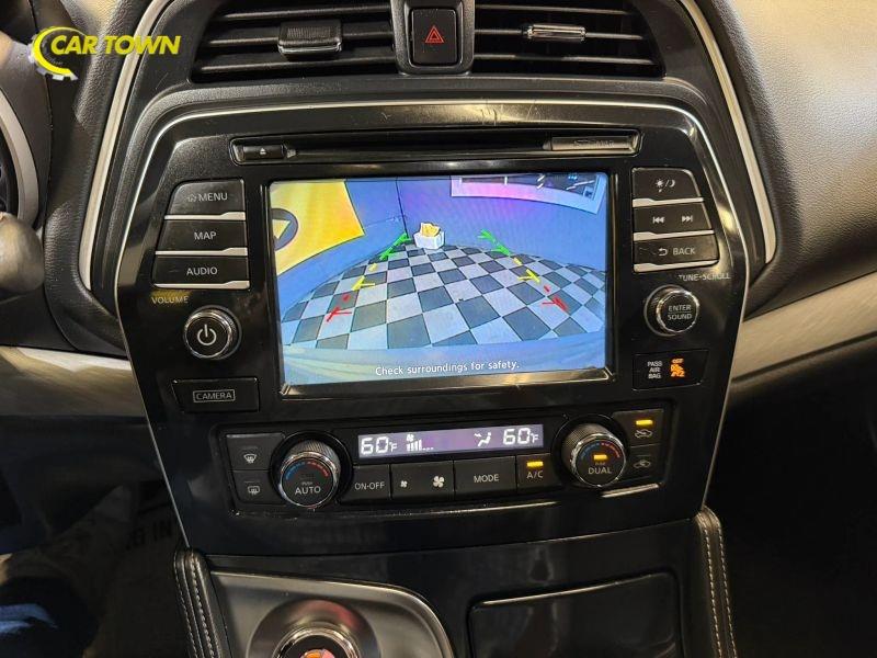 Vehicle photo 37