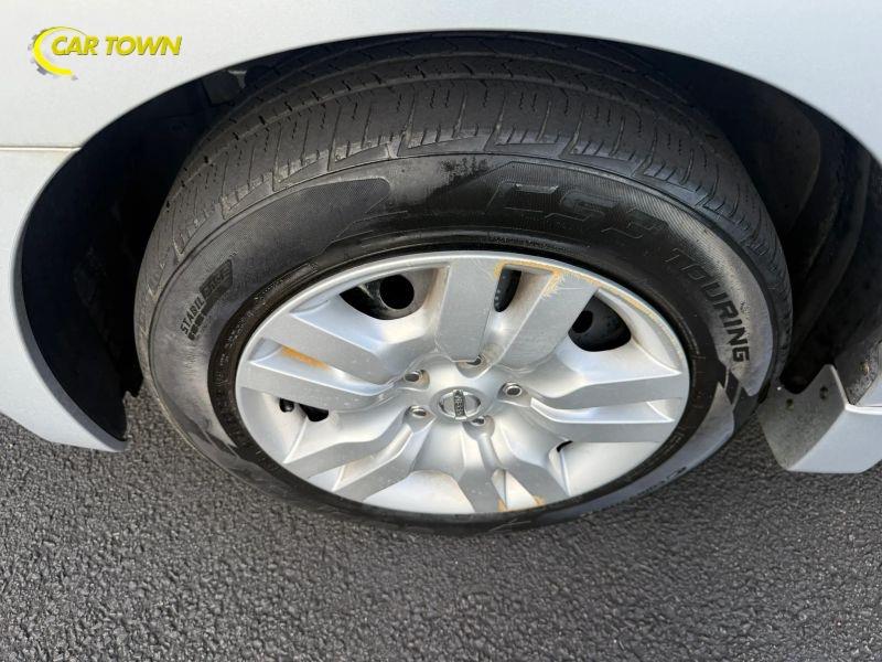 Vehicle photo 15