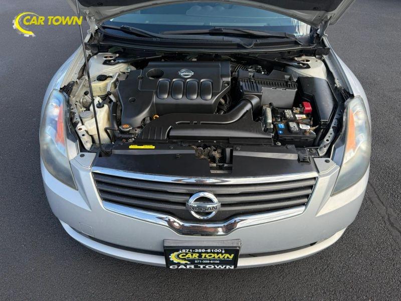 Vehicle photo 32