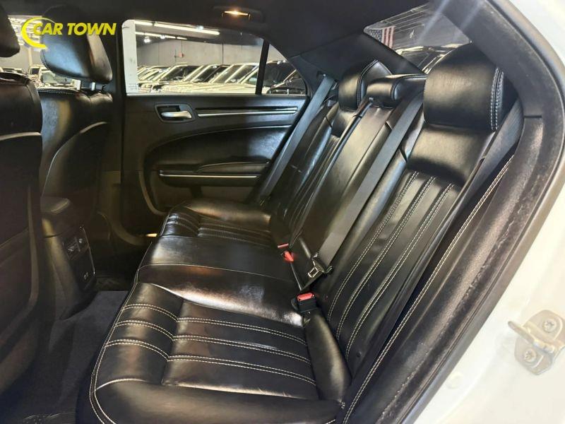 Vehicle photo 22