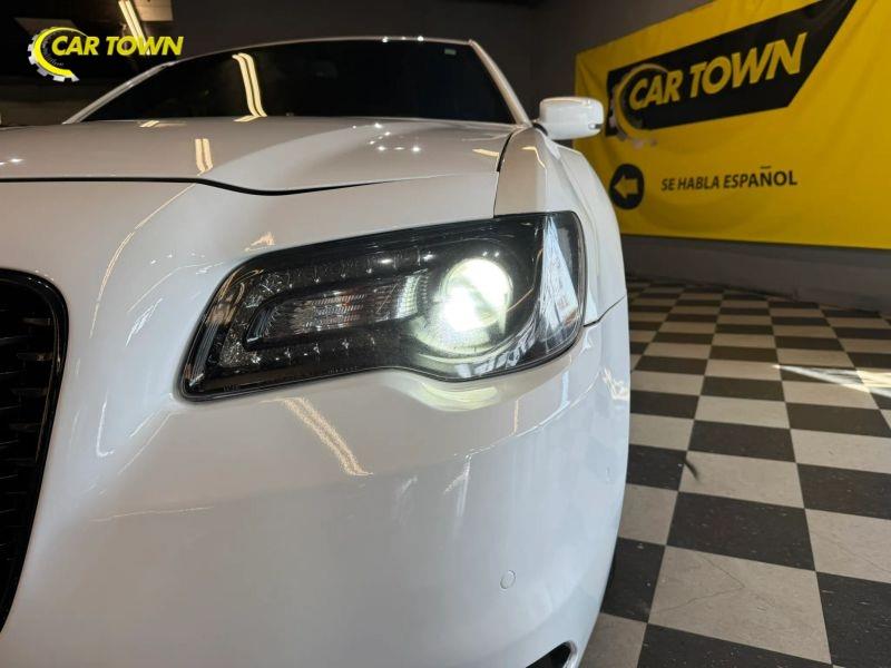 Vehicle photo 35
