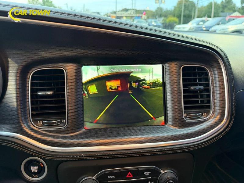 Vehicle photo 36