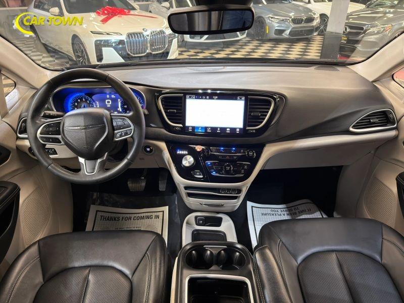 Vehicle photo 29
