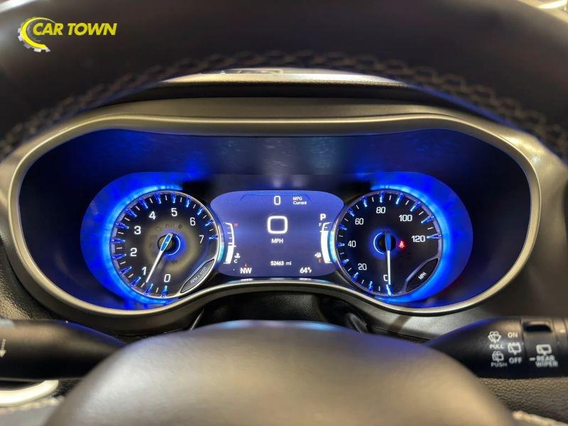 Vehicle photo 34