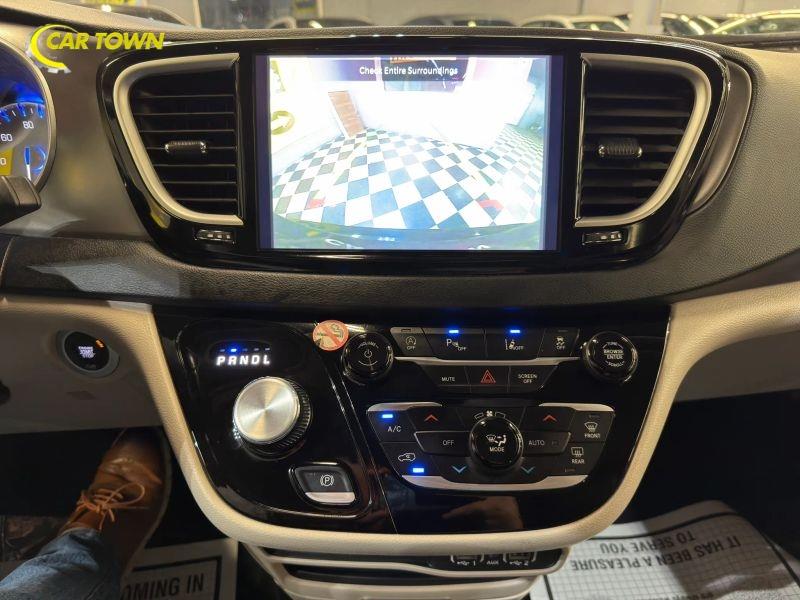 Vehicle photo 35