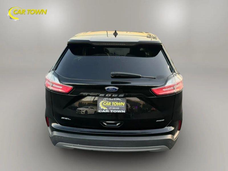 Vehicle photo 10
