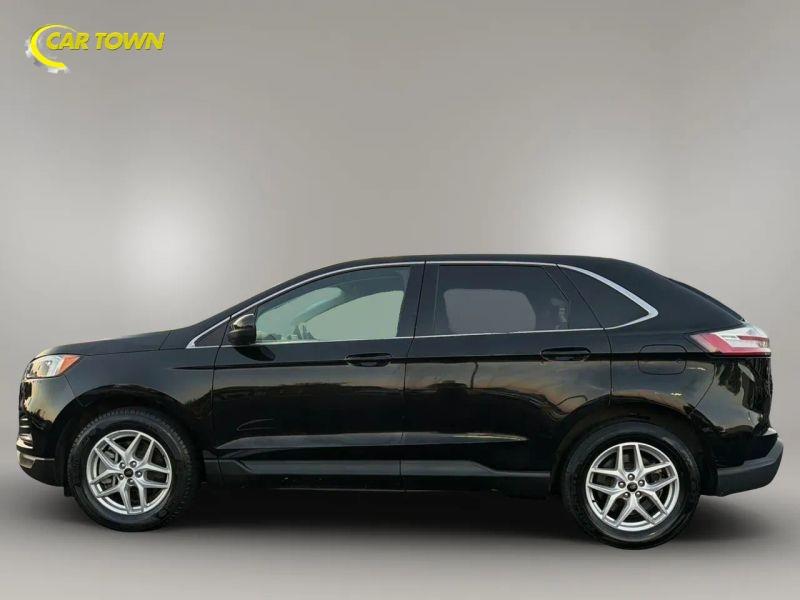 Vehicle photo 14