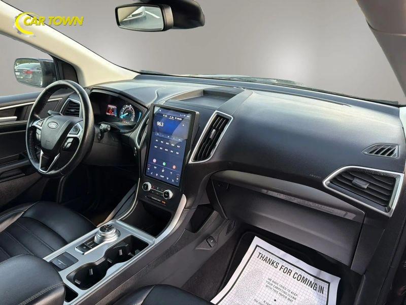 Vehicle photo 20