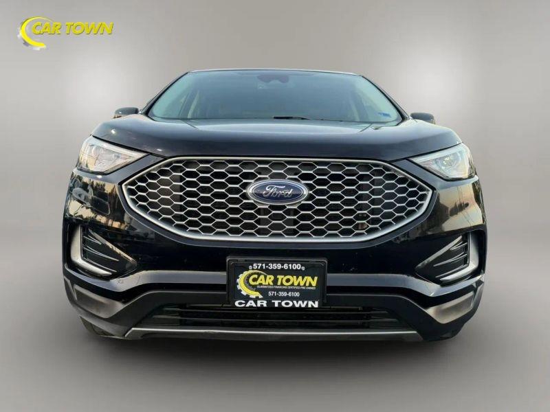Vehicle photo 4