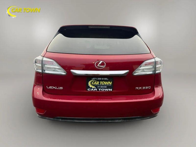 Vehicle photo 11