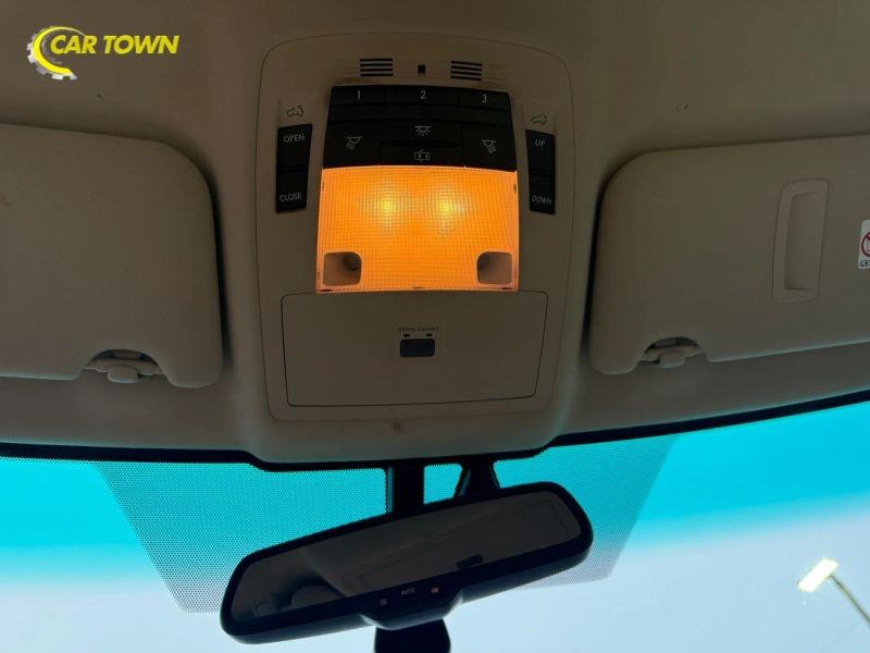 Vehicle photo 22