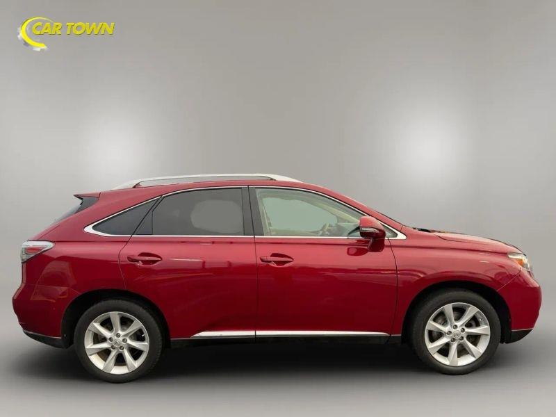 Vehicle photo 7