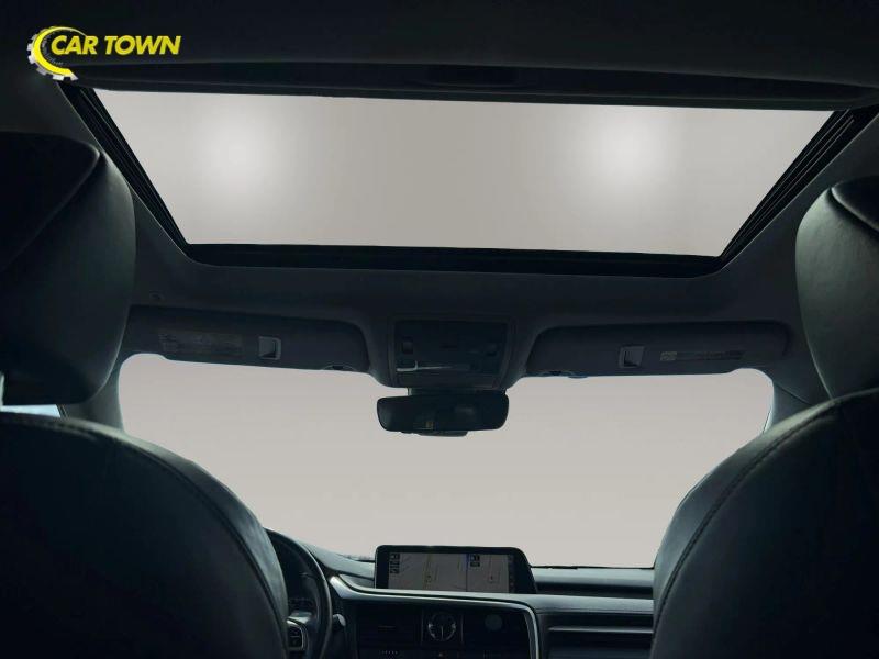 Vehicle photo 37