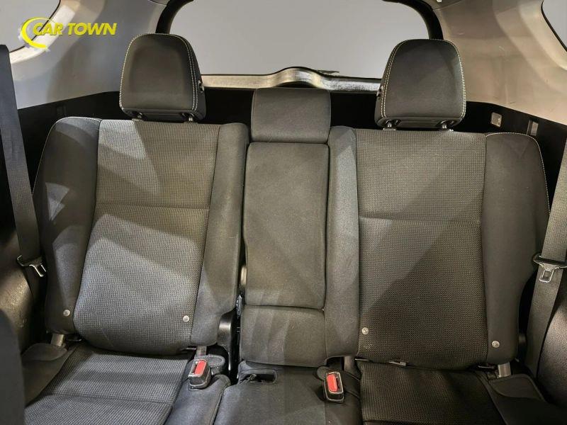 Vehicle photo 22