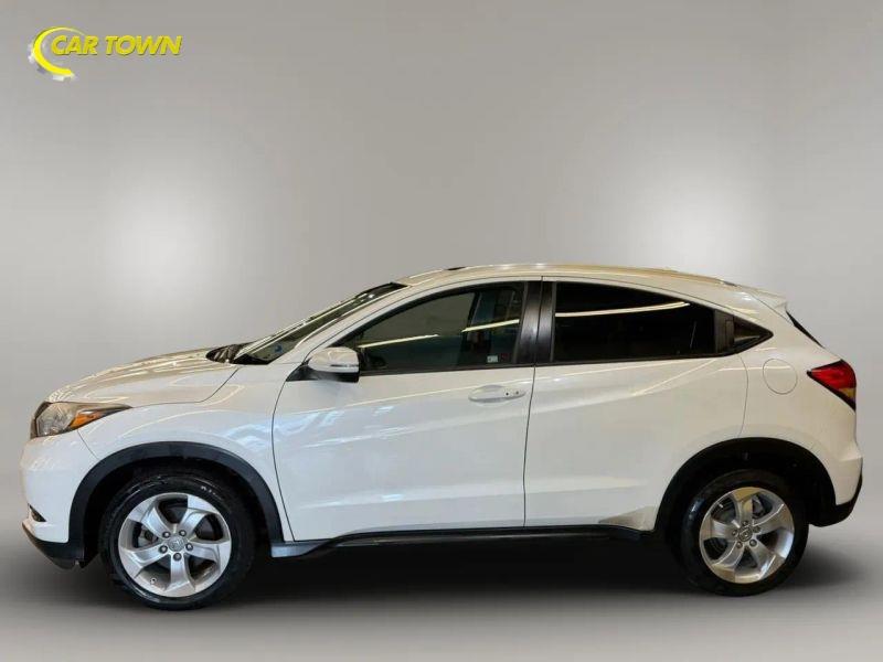 Vehicle photo 14
