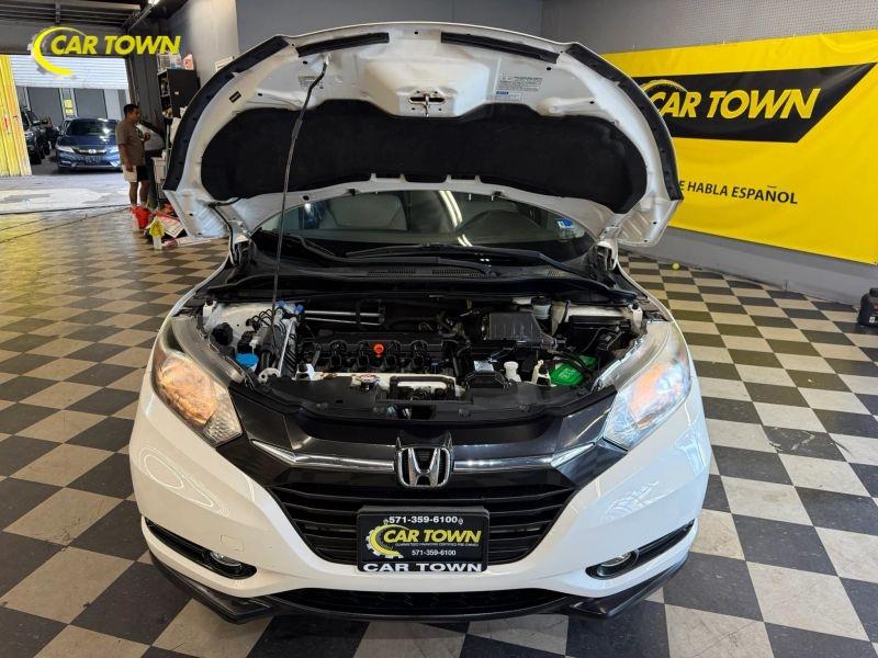 Vehicle photo 36