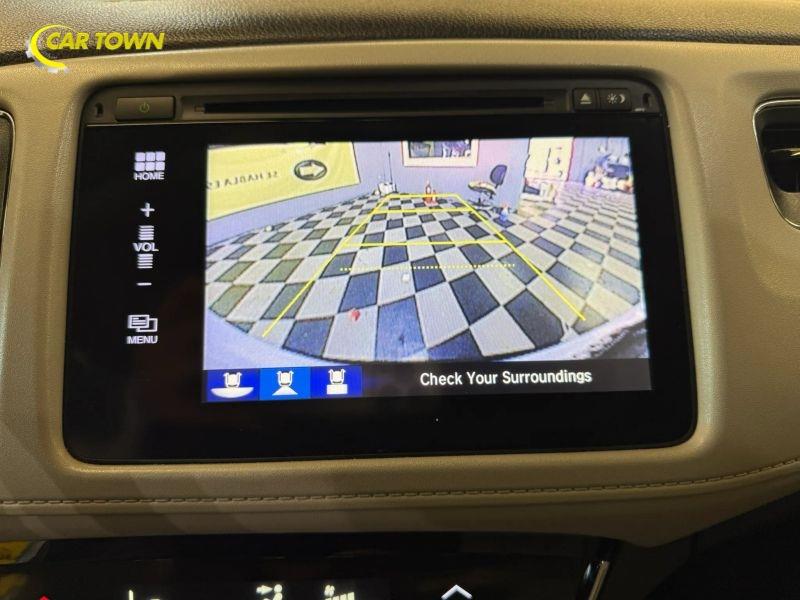 Vehicle photo 37