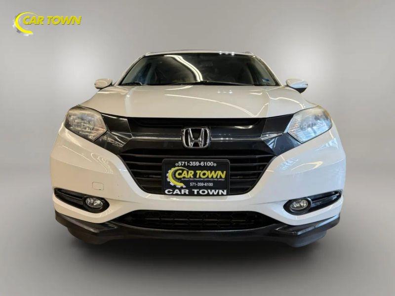Vehicle photo 4