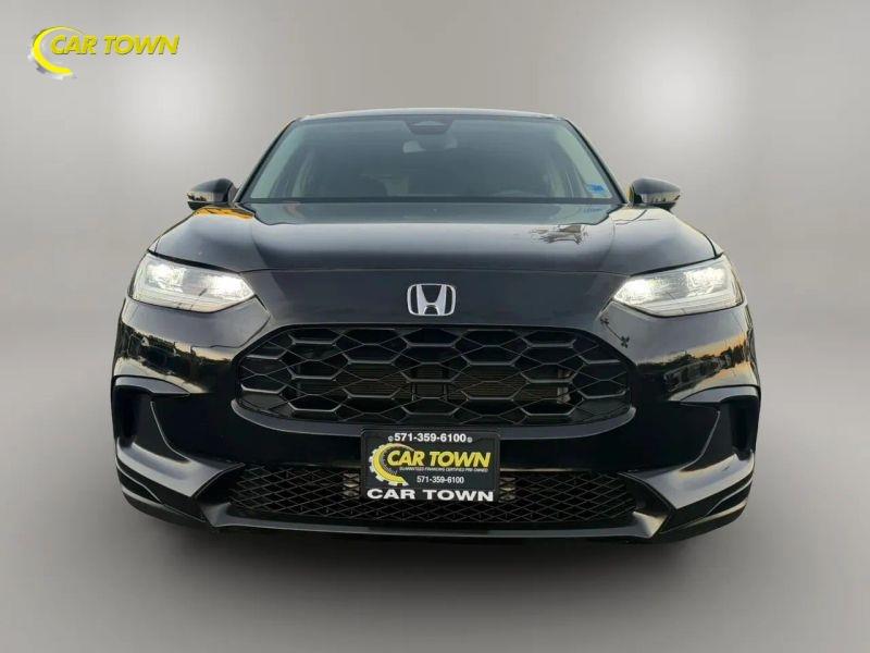 Vehicle photo 5