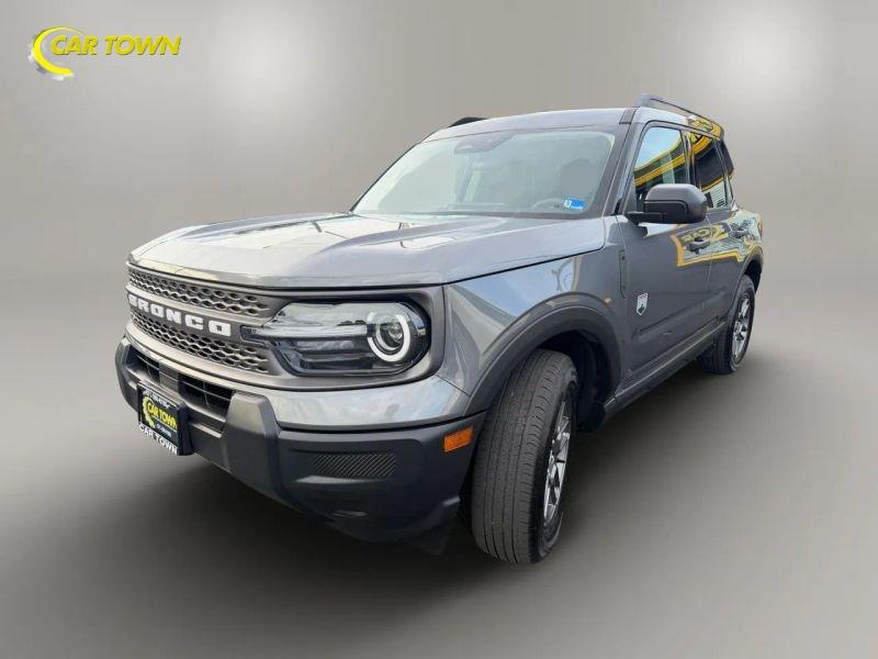 Vehicle photo 2