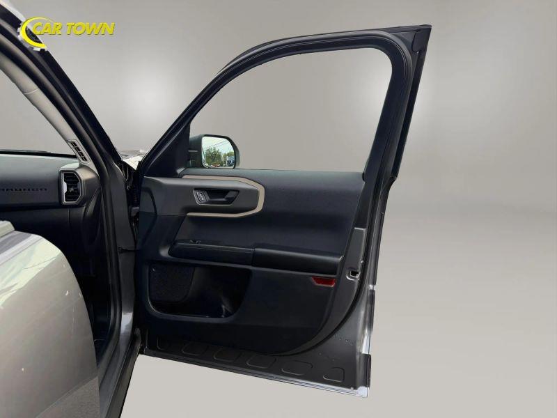 Vehicle photo 20