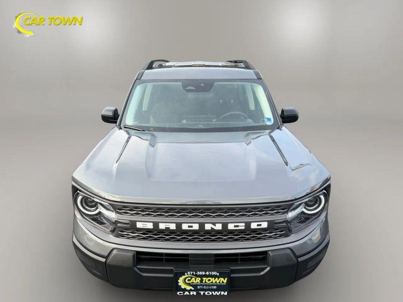 Vehicle photo 3