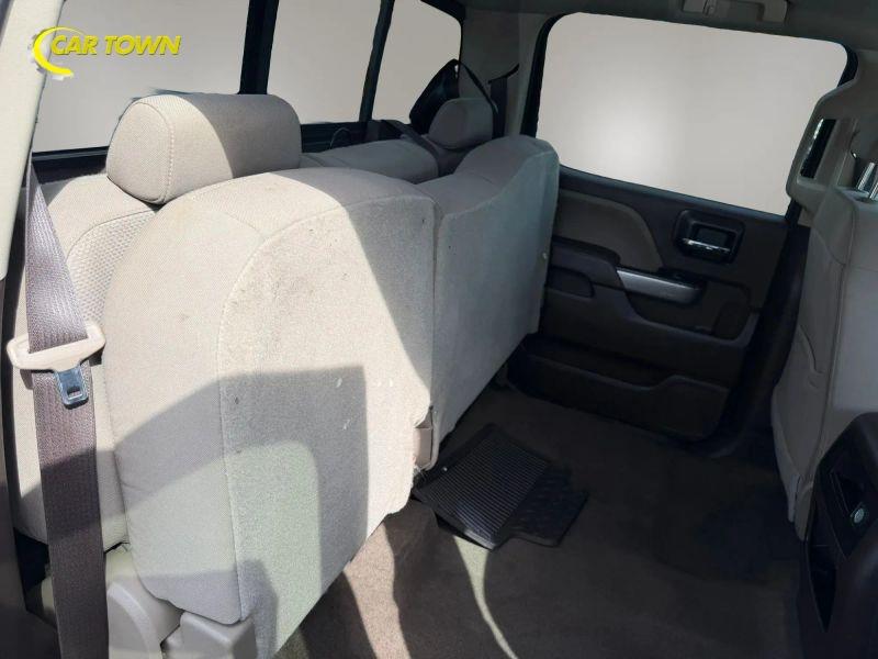 Vehicle photo 21