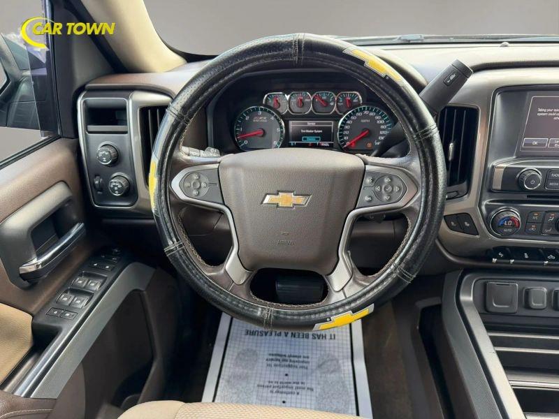 Vehicle photo 27