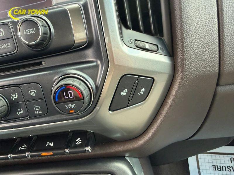 Vehicle photo 33
