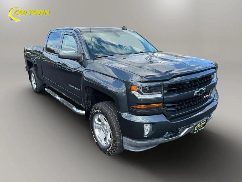 Vehicle photo 5