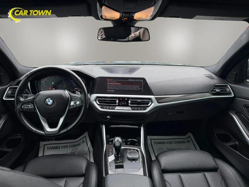 Vehicle photo 27