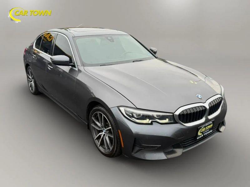 Vehicle photo 5
