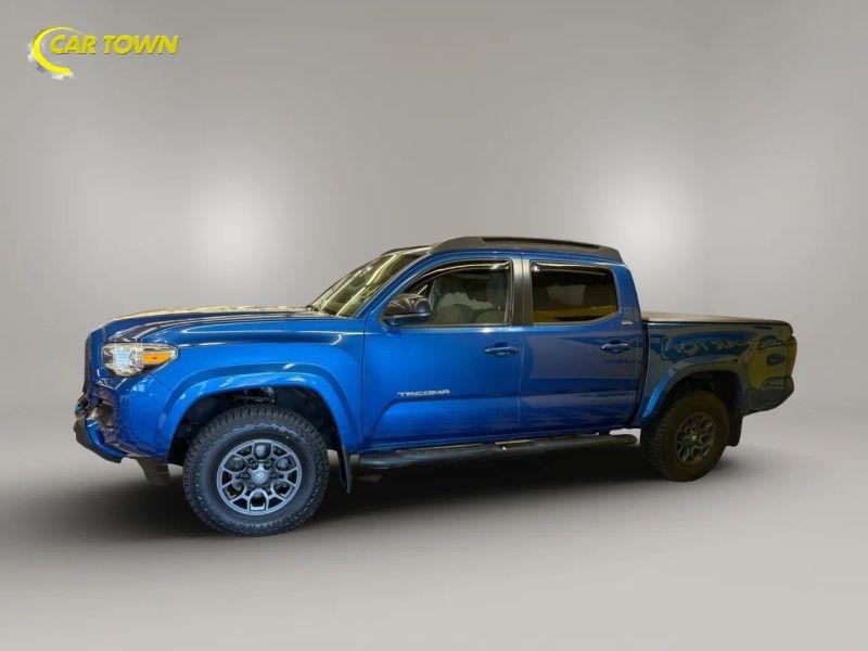 Vehicle photo 14