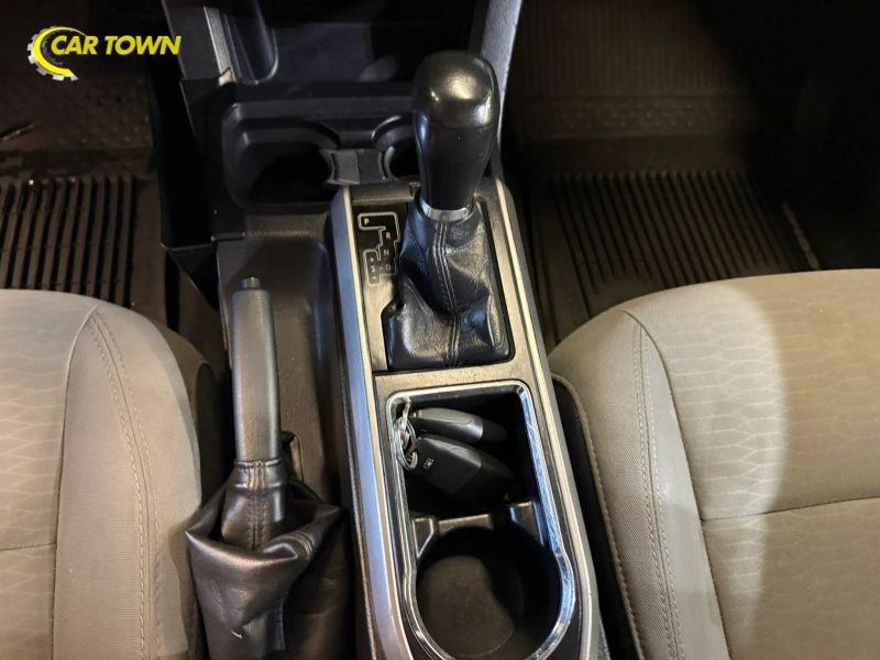 Vehicle photo 21