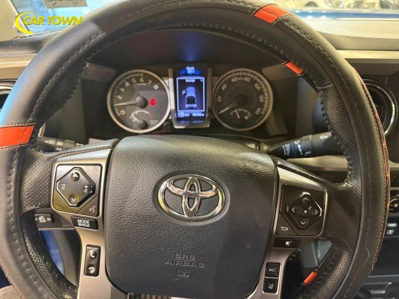 Vehicle photo 42
