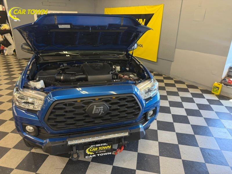 Vehicle photo 44